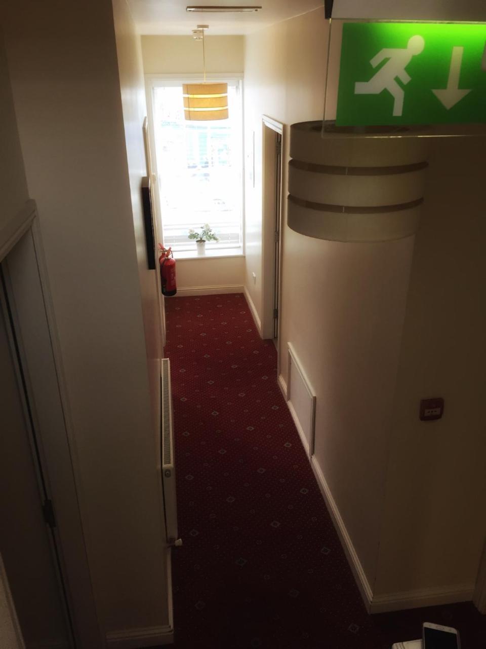 Salthill Prairie House - Boutique Townhouseゲストハウス エクステリア 写真